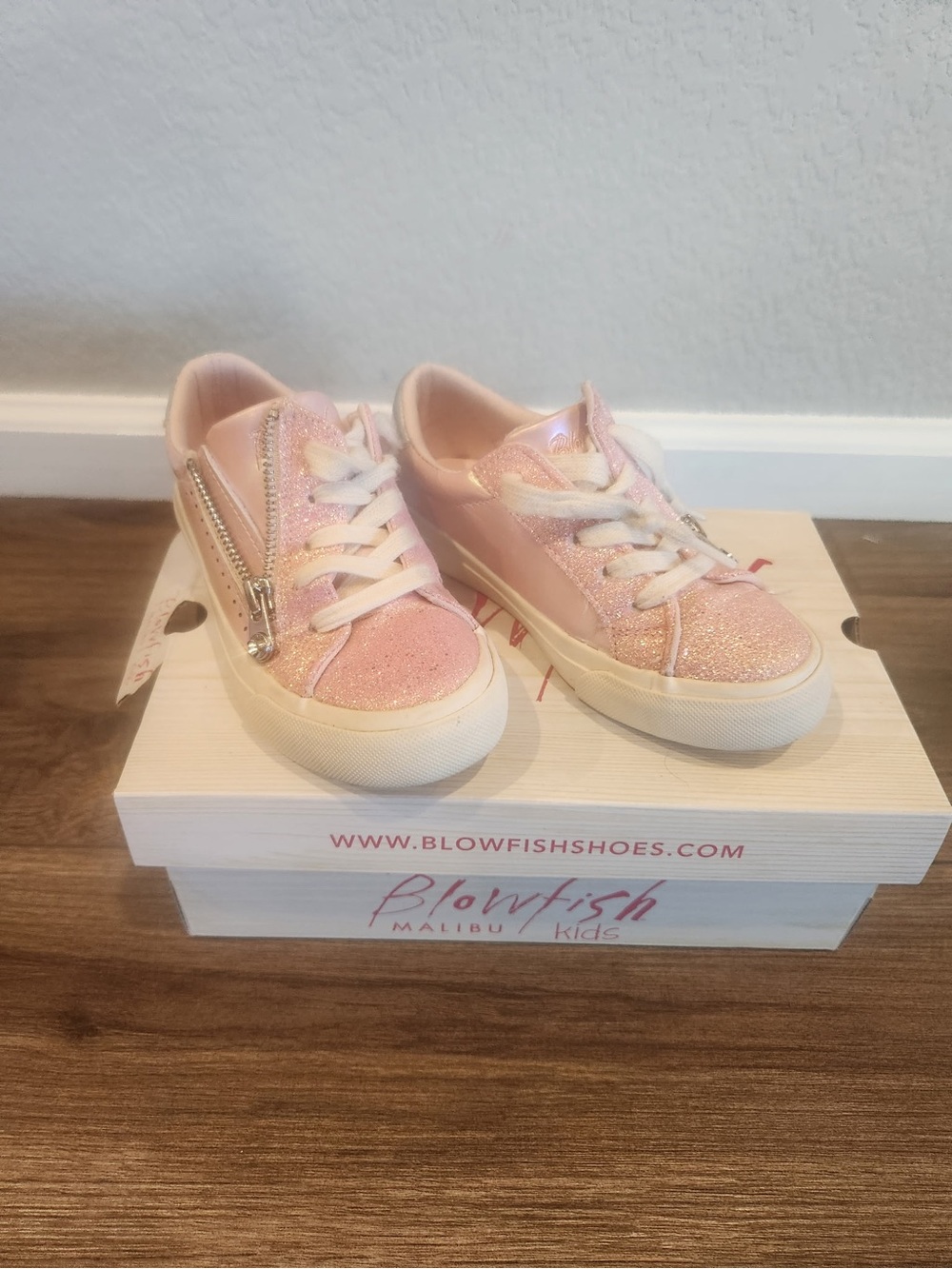 Blowfish Kids Sparkle Pink Lace-Up Sneakers with Side Zipper